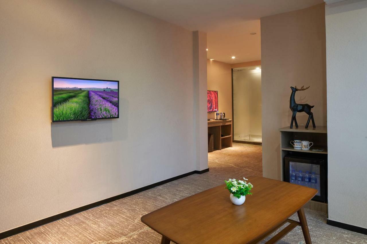 Insail Hotels Canton Esterno foto